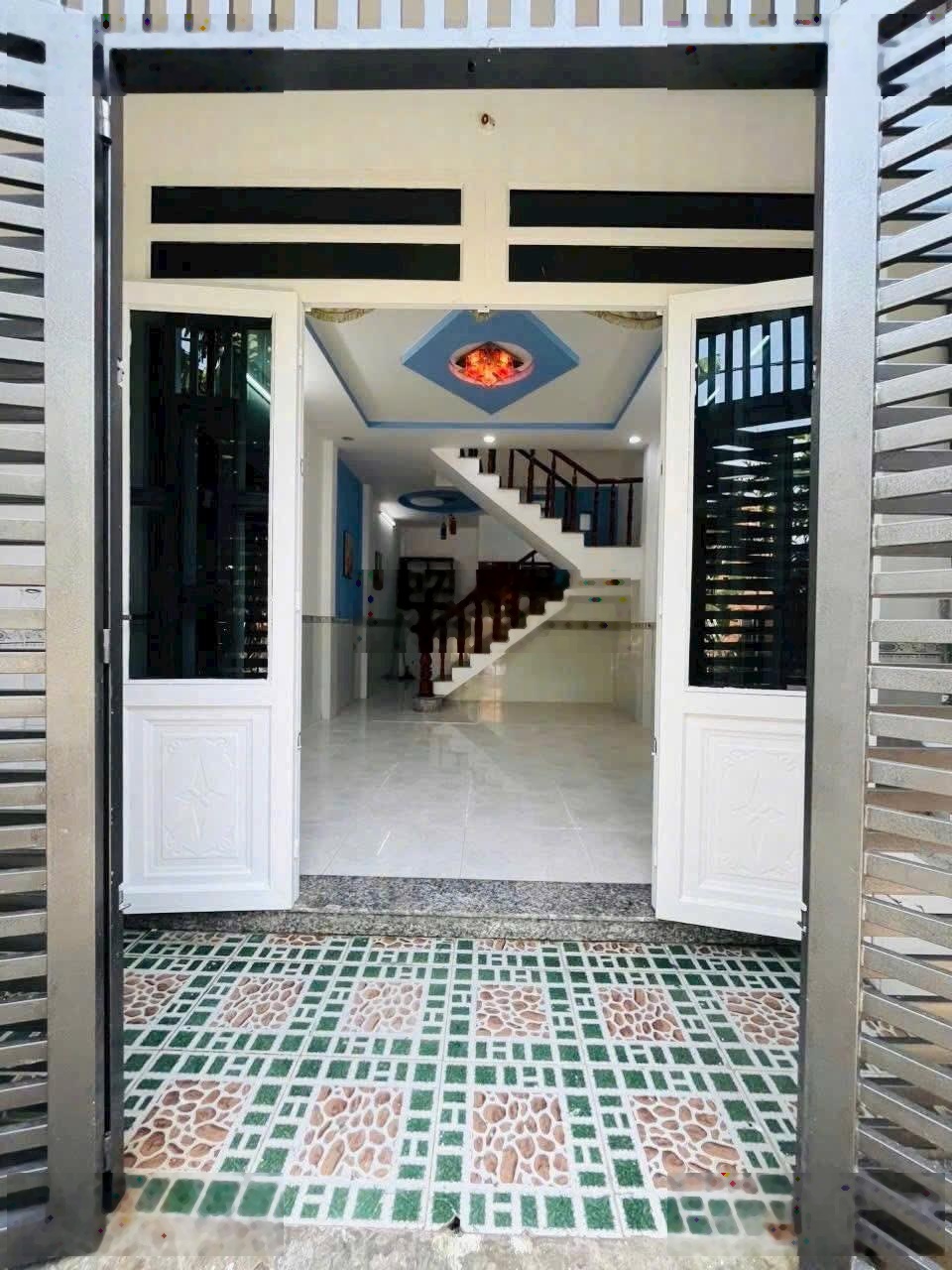 Nhà đẹp 2/ngắn Liên Ấp 2-6 4*10m hẻm 5m ô tô , 2PN 2WC