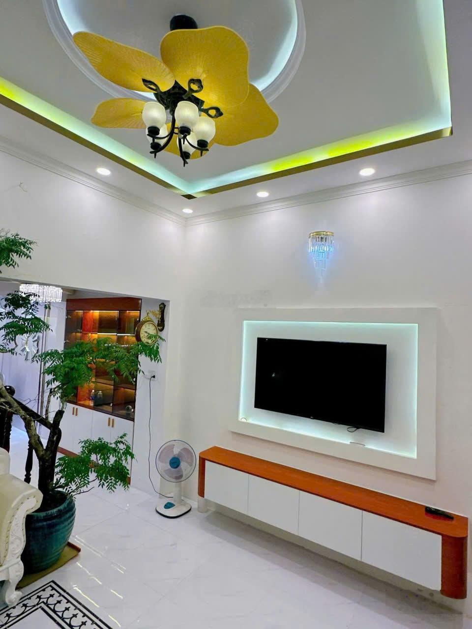 Cho thuê nhà Đông Bắc Quận 12 full nội thất