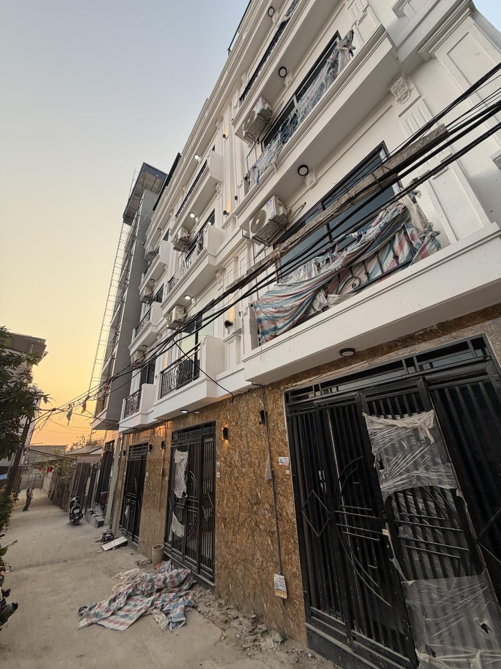 Bán nhà 32m2 giá 2tỷ750tr ngõ ô tô gần thiết kế đẹp không lỗi phong thủy gần trường chợ tiện ích