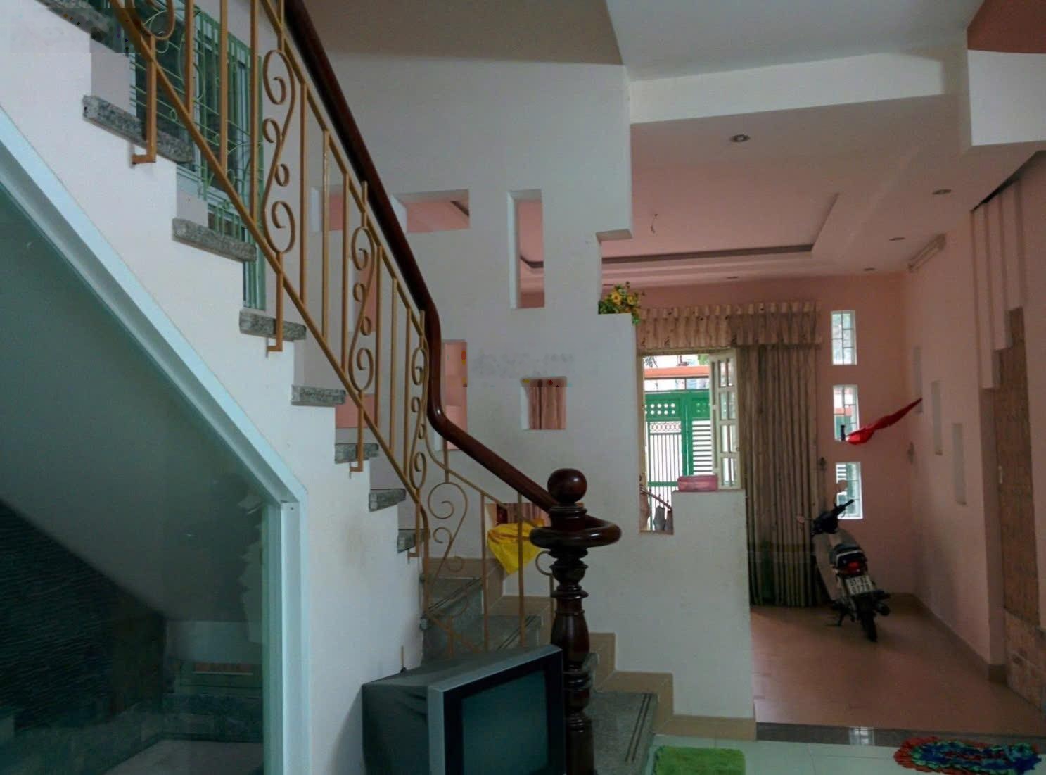 Trệt 2 Lầu Sân Thượng 5x20m Có 4pn 5wc Hẻm Xe Hơi Dương Quảng Hàm P6 Giá 19 Triệu