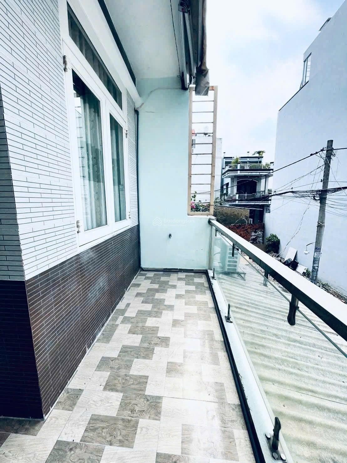 Nhà mới 4*16m 1lầu 2pn 2wc hxh nguyễn phúc chu p15 tb