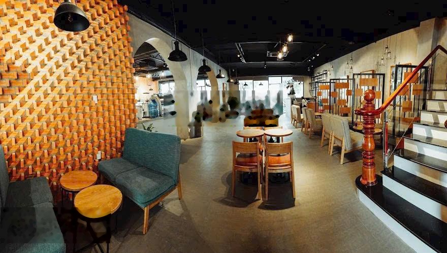 CHO THUÊ NHÀ MT NGUYỄN TRI PHƯƠNG Q10 DT 8.5x19m trệt 2 lầu giá 150tr