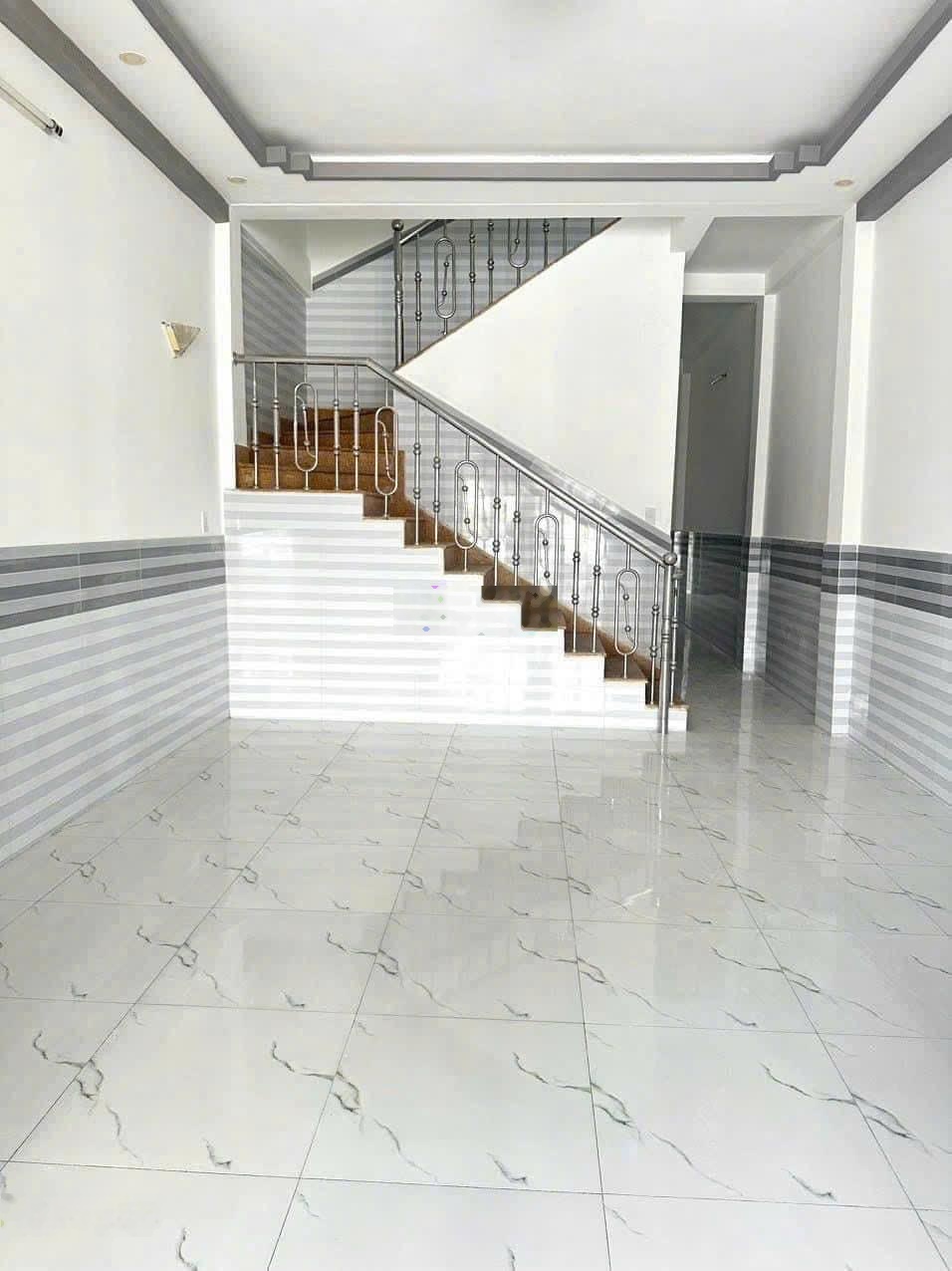 Cho Thuê Nhà Trệt Lầu 4 Phòng Ngủ Khu Dân Cư 586 Cái Răng Cần Thơ