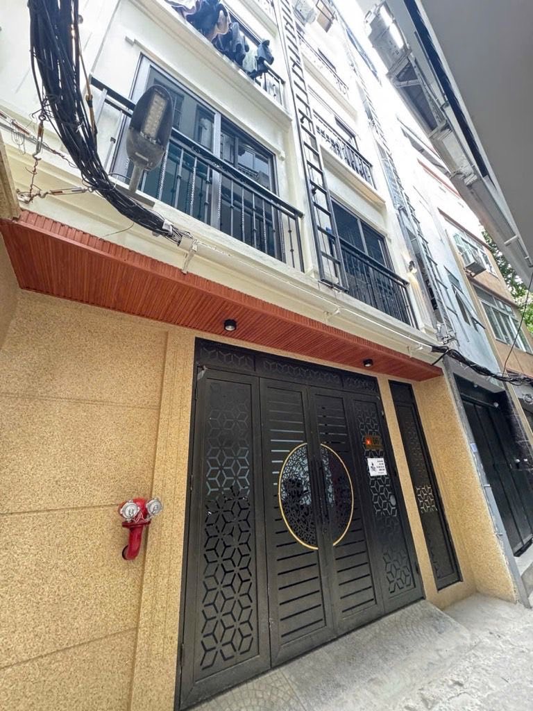 Biệt thự 'gà đẻ trứng vàng' - 24 căn hộ, thu nhập 2 tỷ/năm, ô tô tránh tận cửa