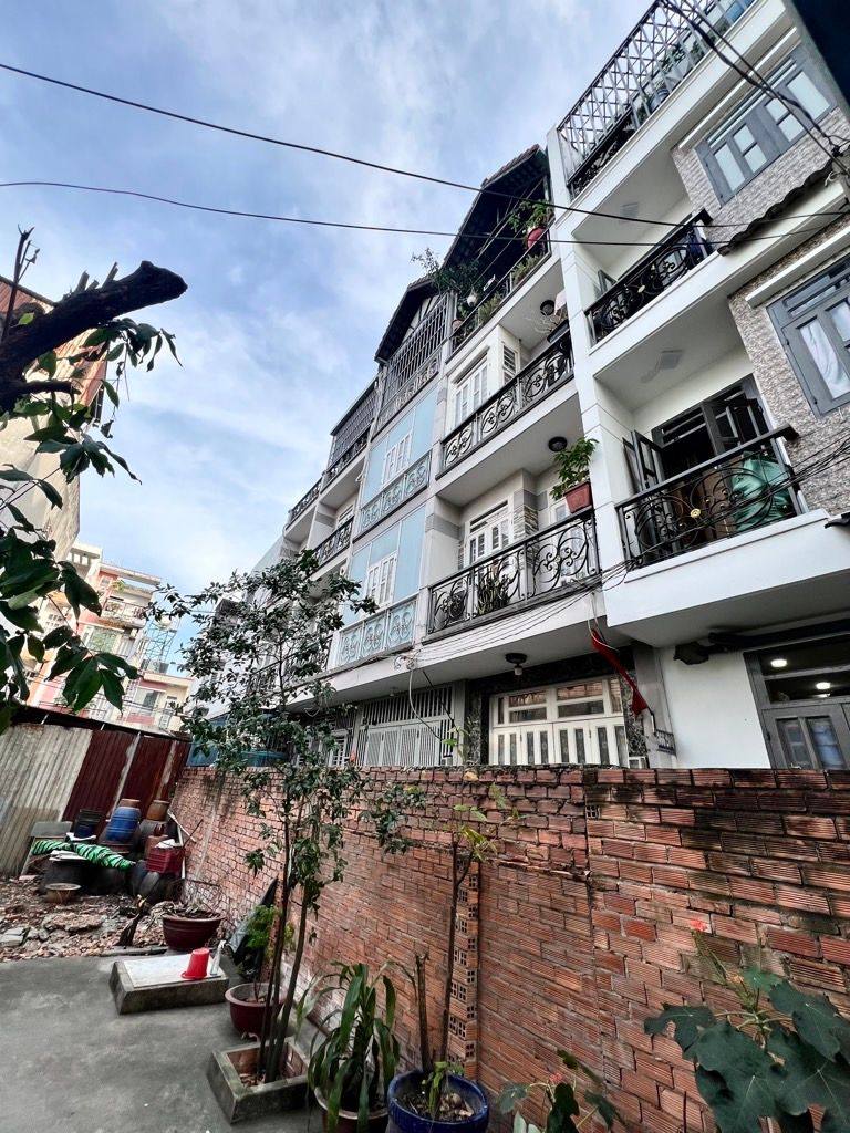 Nhà 4 tầng 'nhỉnh 2 tỷ', sát Tân Phú, tiện đi muôn nơi