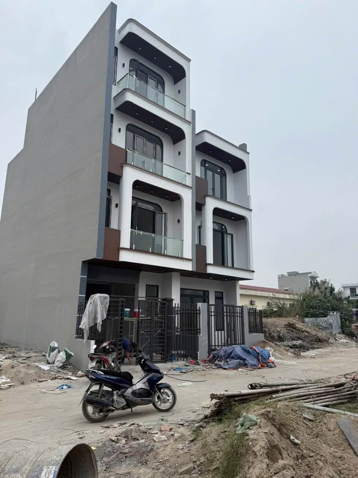 Bán nhà 4 tầng trung tâm Bãi Muối - Cao Thắng, ô tô đỗ cửa, giá 4 tỷ