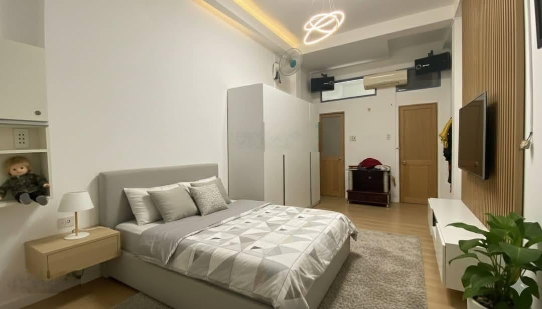 Chính chủ gửi án nhà riêng giá siêu hời tại Khuông Việt, Phú Trung, Tân Phú, giá chỉ 1,8 tỷ, 54m2