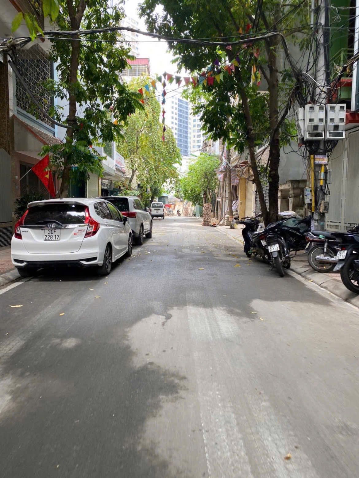 Nhà 4 tầng mới xây, 30m2, gần Đại học Công Nghiệp, Nam Từ Liêm