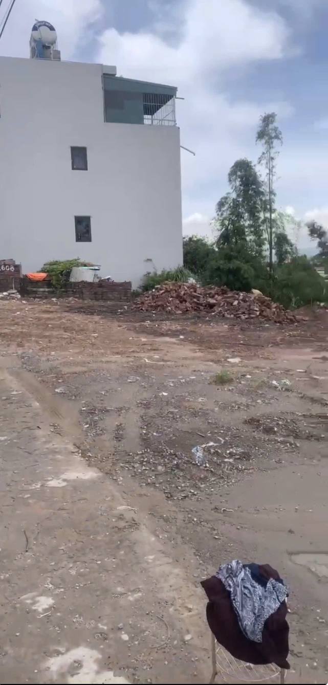 Đất Cao Xanh, ô tô đỗ cửa, giá iu thương