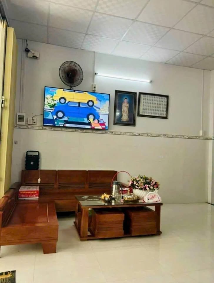 Tọa lạc tại xã Diên Điền, huyện Diên Khánh, Khánh Hòa, ngôi nhà mới xây đẹp tựa như một bức tranh thanh bình