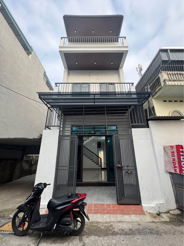 Nhà xinh trung tâm Đông Hương, 81m2, ô tô tránh, giá nhỉnh 4 tỷ