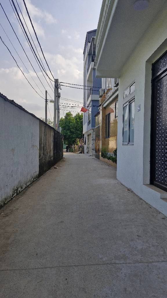 Nhà ngõ ô tô thông thoáng, sổ vuông đét 35m2, view trường học