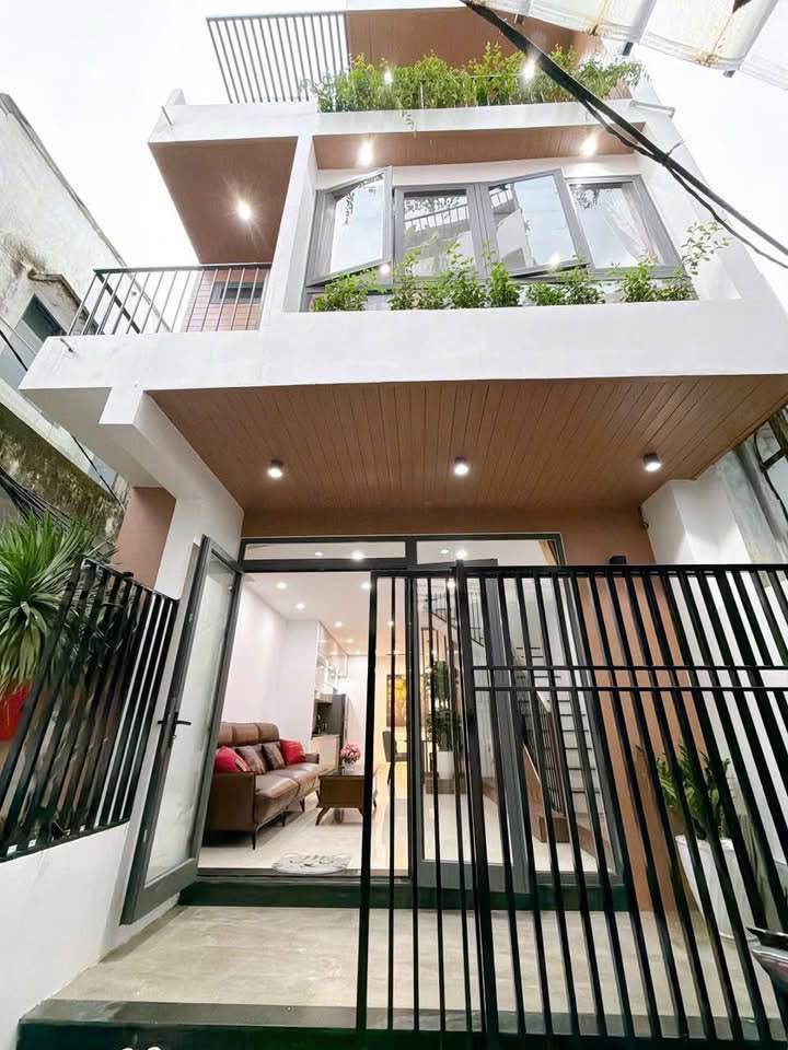 Bán nhà 3 tầng 2 mặt kiệt Nguyễn Hoàng, diện tích 55m2, ngang 5m, giá 5,95 tỷ