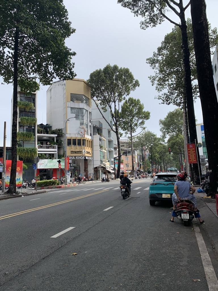 Siêu phẩm nhà 35m² ngay trục đường Ngô Gia Tự, Quận 4, giá 1,8 tỷ