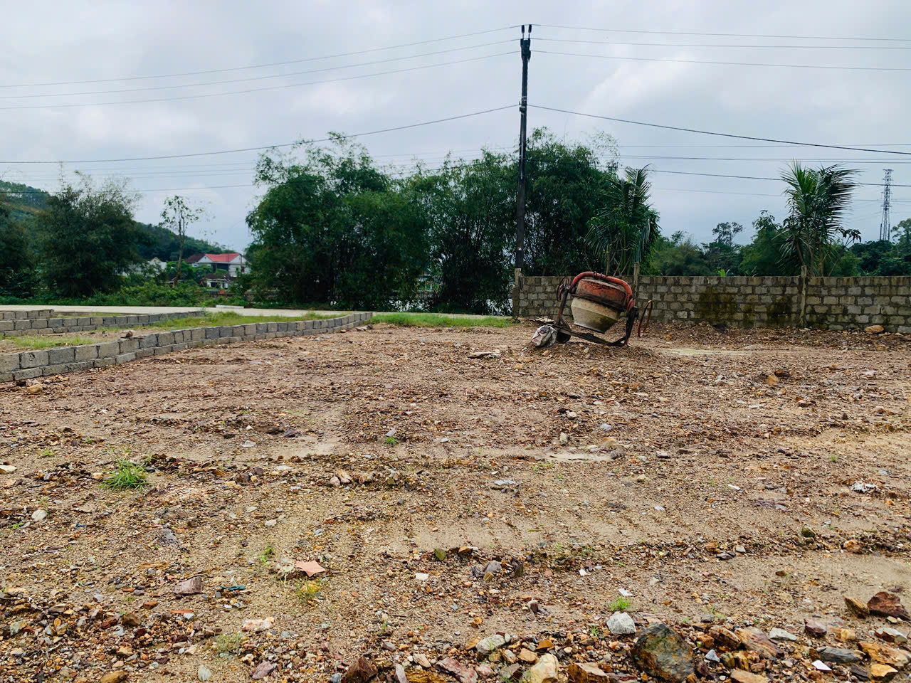 Đất Huế view hồ, suối xây biệt thự, kho xưởng hay trọ đều ok