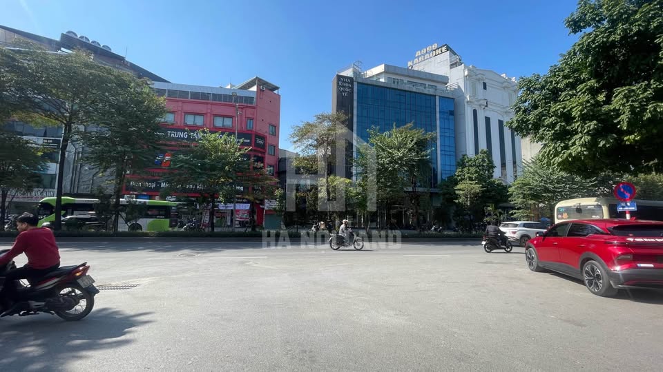 Siêu phẩm nhà mặt đường Nguyễn Hoàng, Nam Từ Liêm, Hà Nội đã chính thức lộ diện