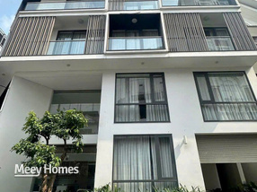 Cho thuê chung cư mini cao cấp 1 ngủ, 45m2, có hồ bơi, gym, ban công thoáng mát tại Hoàng Việt, Tân Bình