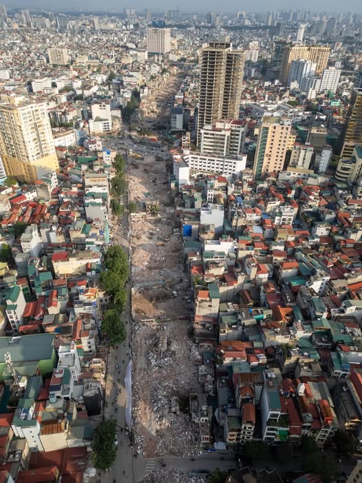 Tọa lạc tại vị trí đắc địa trên mặt phố La Thành, quận Ba Đình, Hà Nội, mảnh đất rộng 92m2