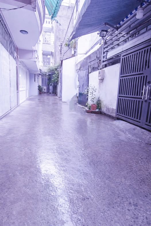 Nhà 3 tầng, hẻm 4m gần Công viên Bàu Cát - Giá hơn 6 tỷ, chốt nhanh tay