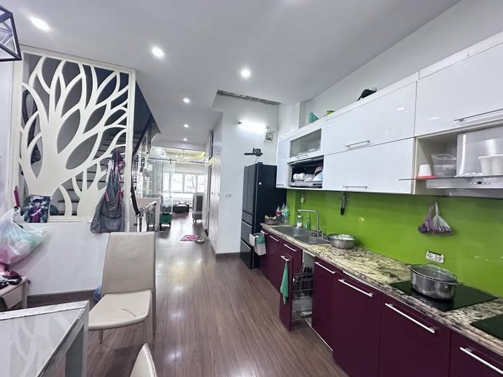 Nhà 4 tầng 40m² Bạch Mai sổ riêng, dân trí cao, ở sướng