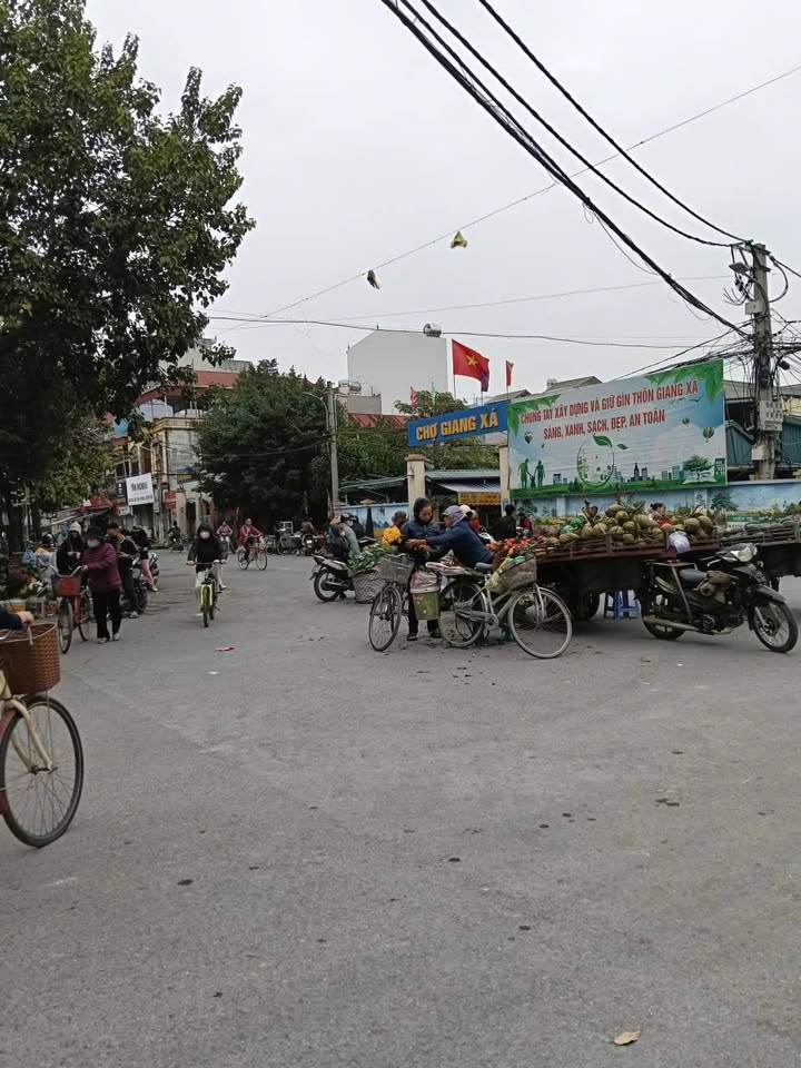 Đất Giang Xá xinh xinh, kinh doanh vi vu, ô tô đỗ cửa, giá iu thương