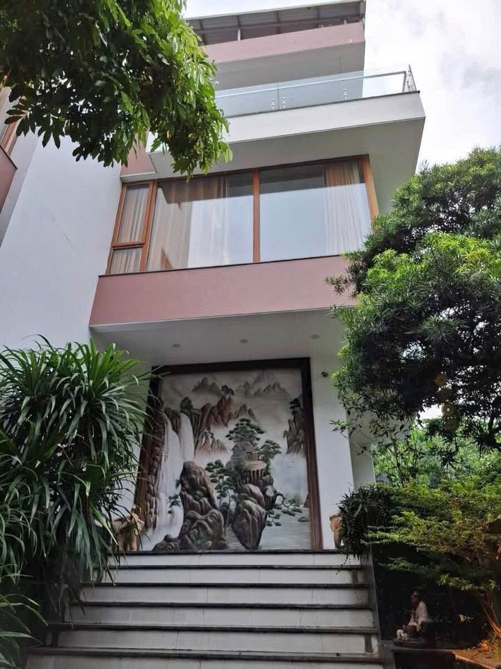 Nhà đẹp tại Láng Hạ, trung tâm quận Đống Đa, Hà Nội, với diện tích 65m2