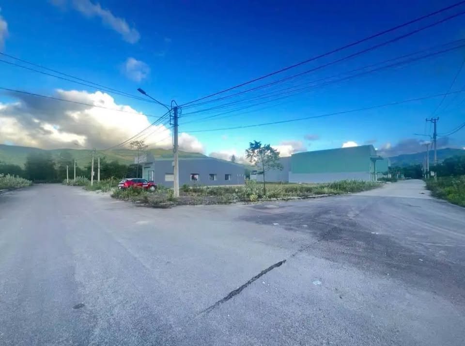 Cần bán 4 lô đất liền kề tại khu vực 7, phường Bùi Thị Xuân, thành phố Quy Nhơn