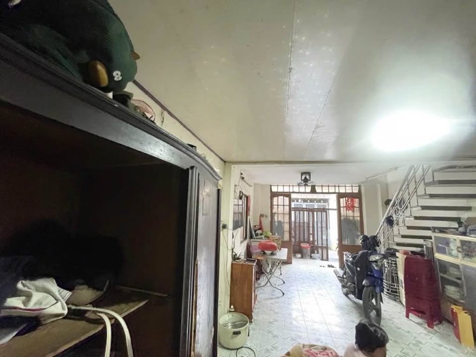 Nhà kiệt 2 tầng Nguyễn Tri Phương gần sân bay, cầu rồng