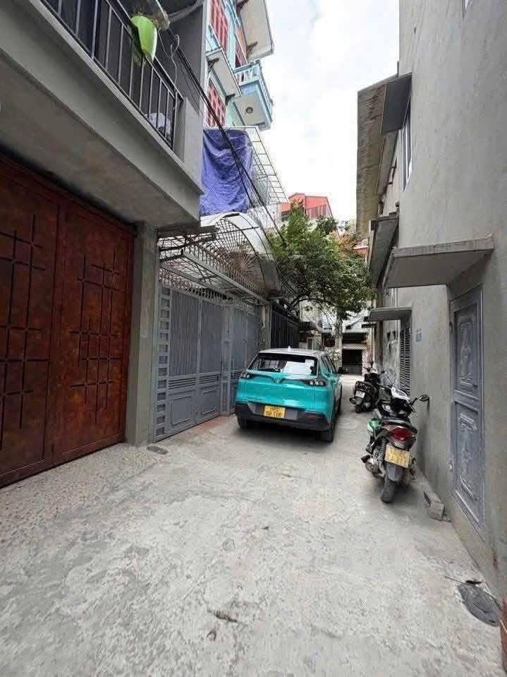 Nhà 5 tầng đẹp như mơ, 62m, sát Phố Thiên Hiền giá hời