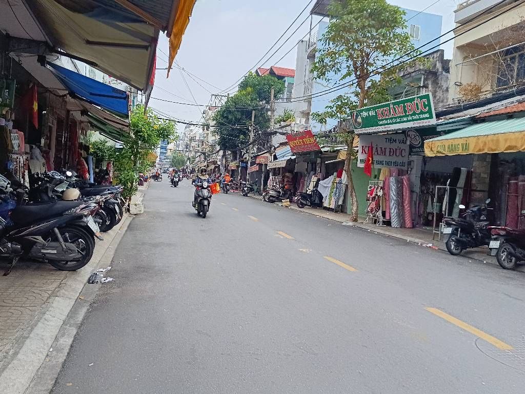 Nhà 1 trệt 1 lầu, 2 phòng ngủ, 15m ra mặt tiền Lê Văn Phan, Quận 5, giá nhỉnh 7 tỷ