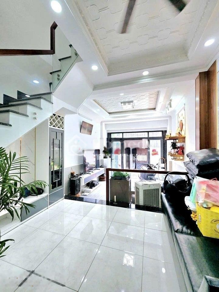 Kẹt nợ bán gấp nhà trả nợ - dt 60m2 Đường Lê Văn Sỹ - q3-giá 1,83 tỷ-sổ hồng riêng