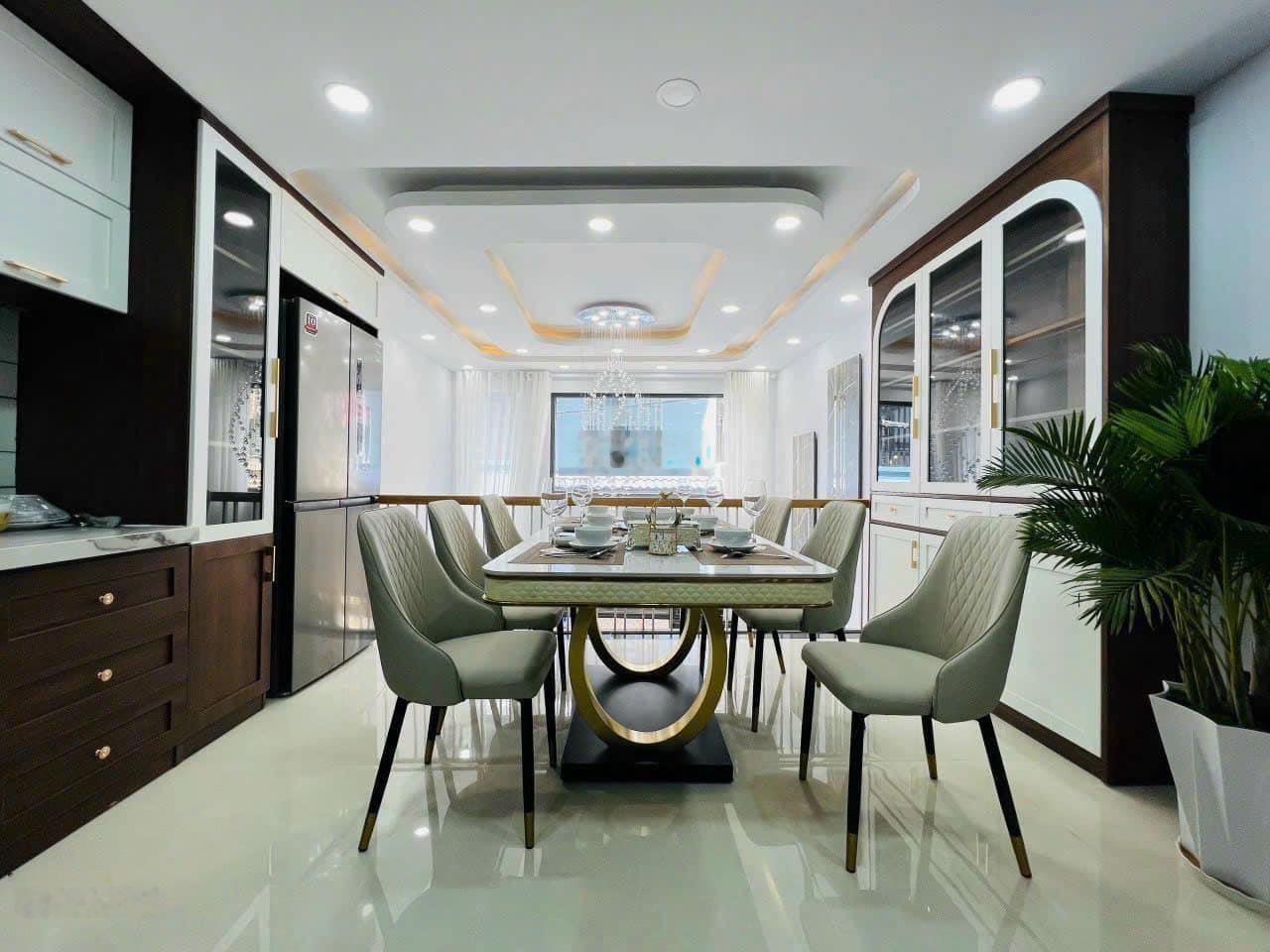 Còn duy nhất 1 căn 64m2, 2Tỷ 150tr tại Trần Văn Đang, P10, Quận 3, sổ hồng riêng, hiểm xe hơi