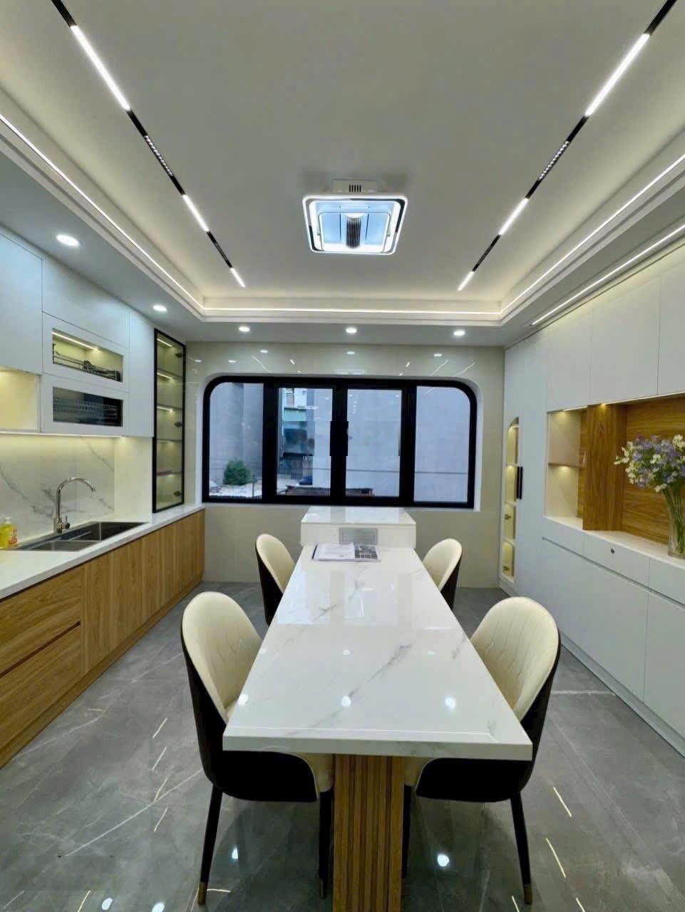 Bán gấp nhà sẵn hợp đồng cho thuê 18triệu/th. Đường Tân Phước-P7-Q11 gần chợ Thiếc. 3tỷ100 DT 79m2