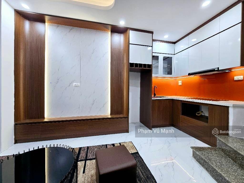 Hơn 4Tỷ-Nhà 5Tầng-100m2 Sử Dụng-Phố Kim Ngưu-Nội Thất Đẹp-Ngõ Thông Rộng-Gần Đường ÔTÔ Tránh