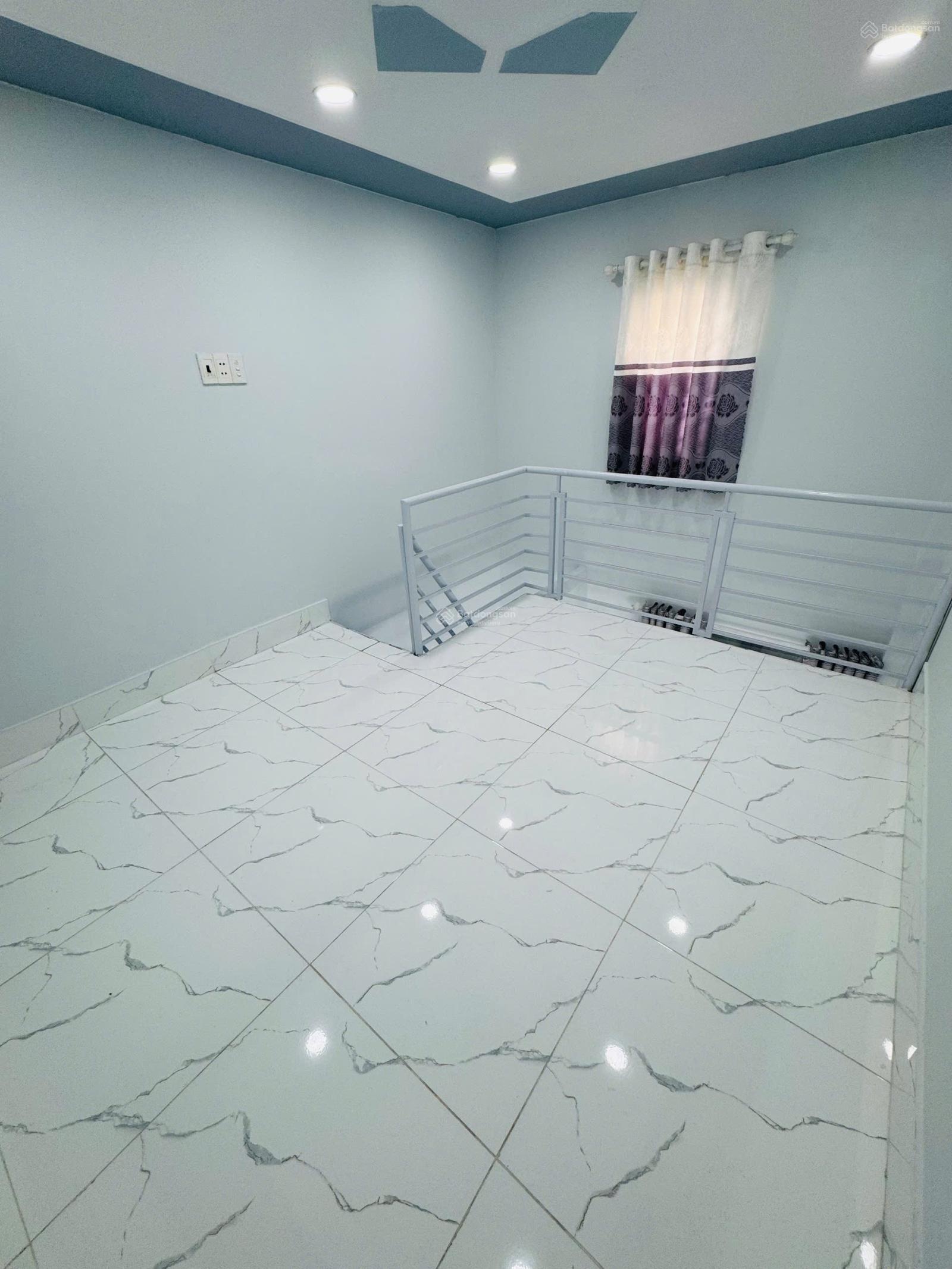 Nhà thật không đăng ảo. Bán căn nhà nhỏ ngay trường Nguyễn Hiền, Q12, 1T 1L giá 795tr TL mạnh