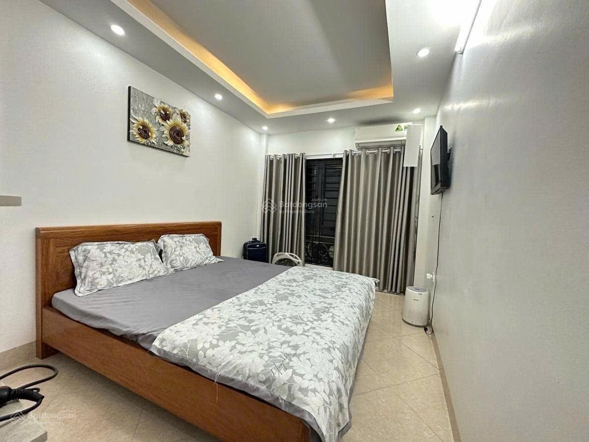 Lô góc Văn Hương! phố Tôn Đức Thắng, 1 ngoặt ra phố, 100m ra bãi đỗ xe, ngõ ba gác, ở ngay,33m2*4T