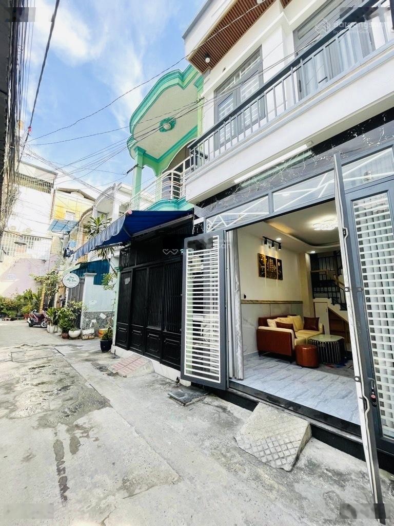 Bán NR tại Phan Huy Ích,nhỉnh 4 tỷ, 35m2, 2PN, 2WC, 2 tầng, full nội thất