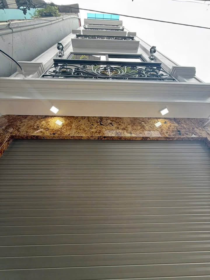 Nhà 7 tầng thang máy Trần Quốc Vượng ở hay kinh doanh, tùy bạn chọn