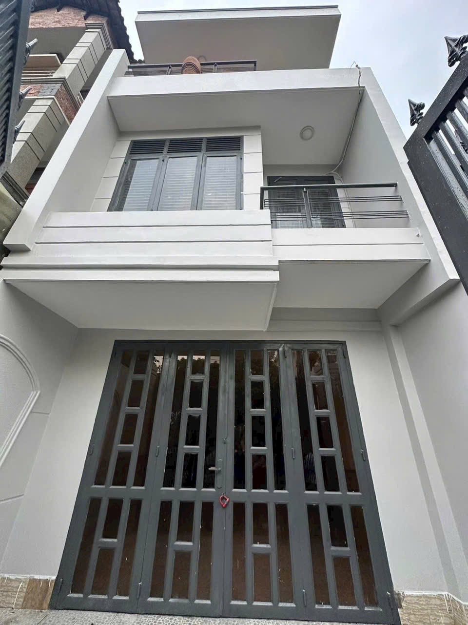 Cho thuê nhà nguyên căn Nam Long, quận 9 - 4 ngủ, 100m2