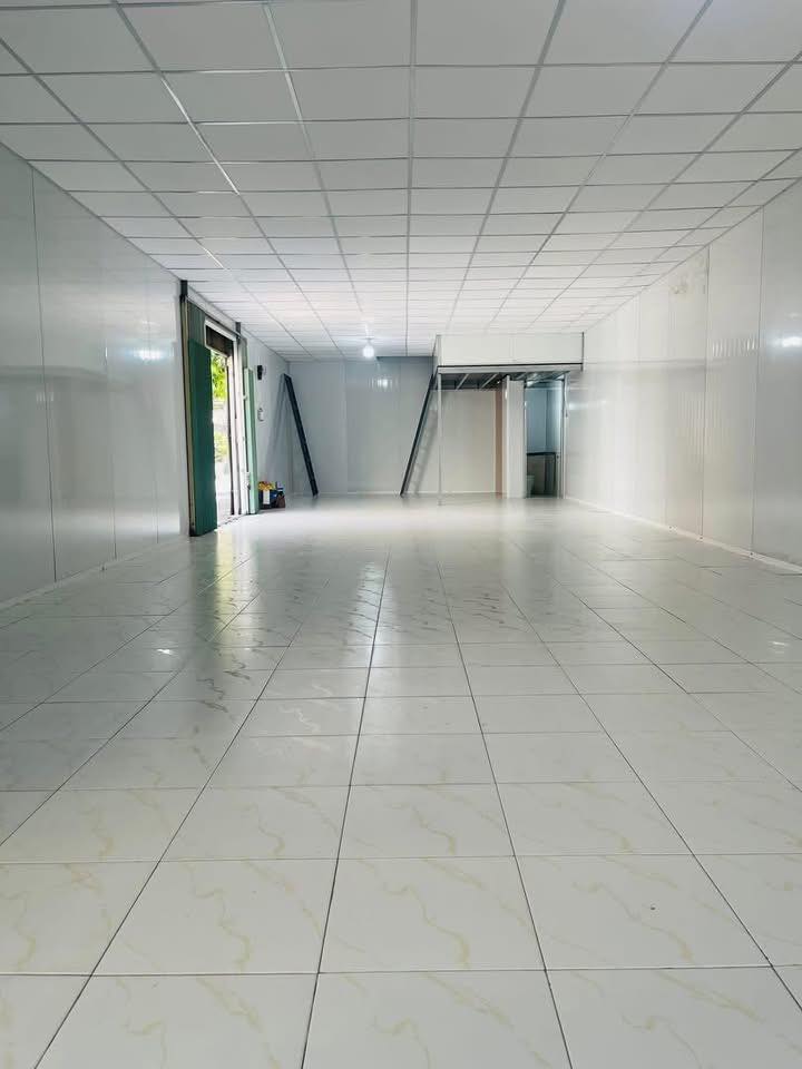 Siêu phẩm kho mới, sạch đẹp vừa cập bến tại Hiệp Bình Phước, Thủ Đức, sẵn sàng đón chủ nhân mới