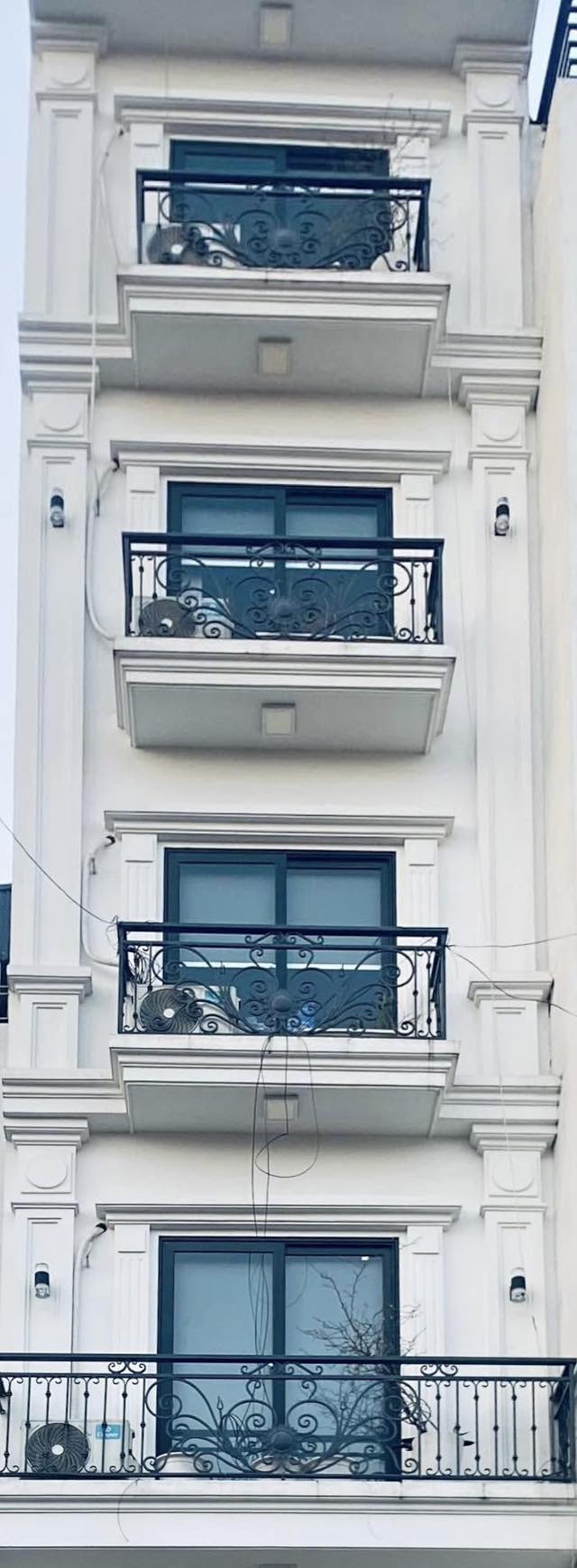 Nhà 6 tầng thang máy, gần Quận ủy Bắc Từ Liêm