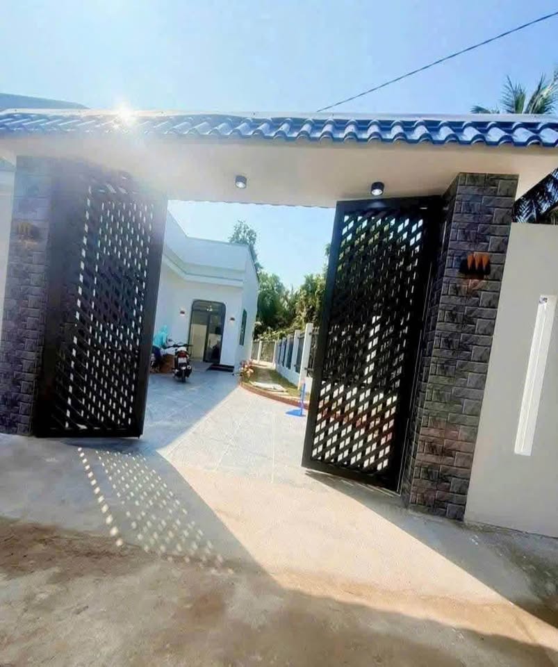 Nhà nghỉ dưỡng ven sông nhỏ, nét cổ điển giữa lòng Bến Tre