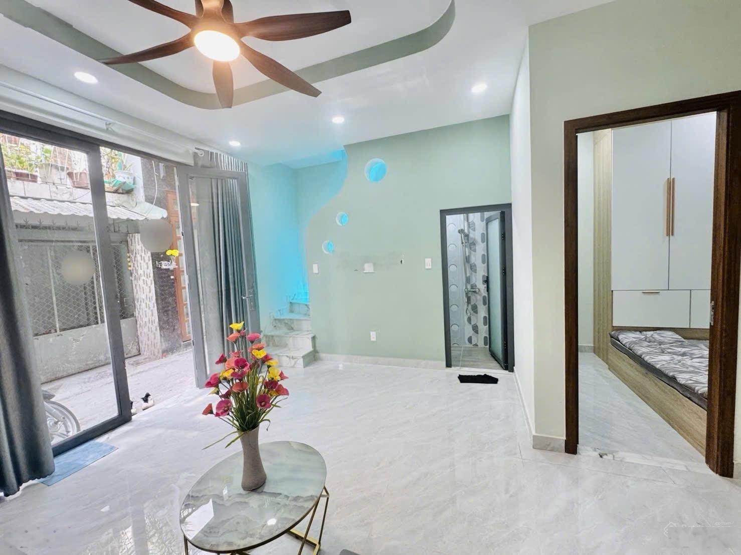 Phạm Văn Bạch - Tân Bình - SHR - hoàn công đủ - hẻm 3 gác - chỉ 3.99 tỷ