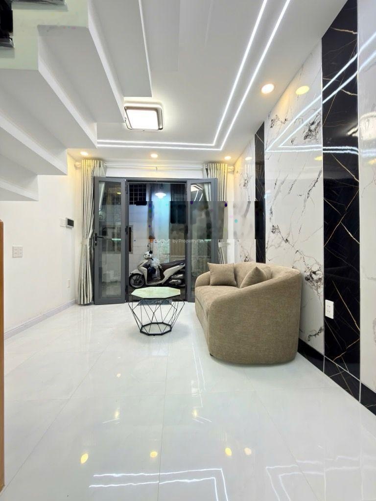 Bán Nhà Riêng tại Lạc Long Quân, Tân Bình, 3,45 tỷ, 18 m2, 2PN, 2WC