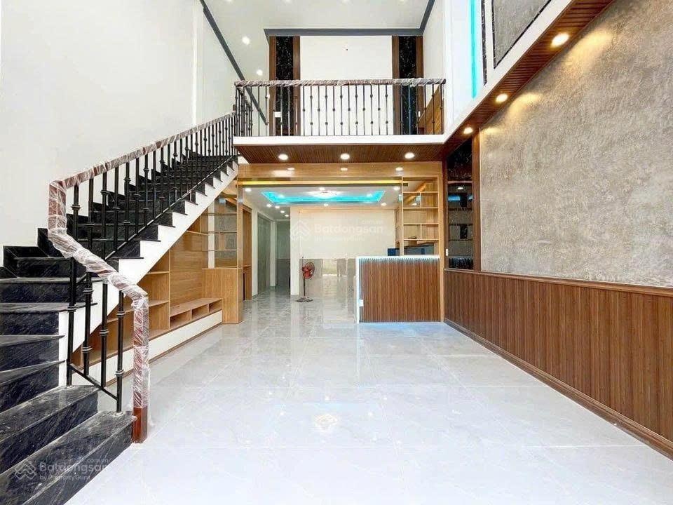 Nhà mới cực đẹp 1 lầu 2PN, DT 40m2, công chứng ngay, Bình Tân, giá 1 tỷ 760 (còn thương lượng)!