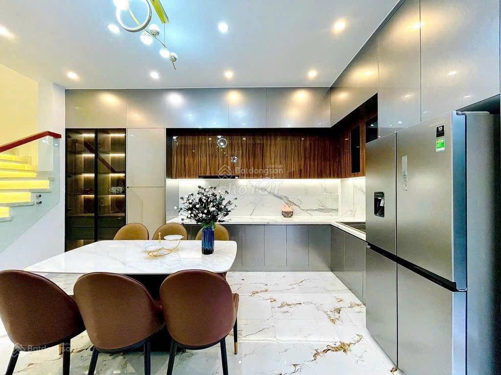 Bán nhà 52m2 đường Lê Lai, P3, Gò Vấp, gần ĐH Công Nghiệp TPHCM, xây 4 tầng. Gía 2 tỷ150tr SHR