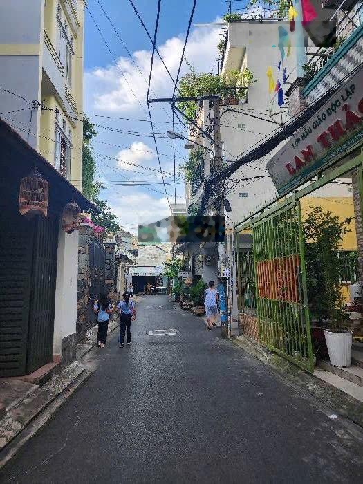 Bán nhà 42m2,P15 đối diện chợ Tân Trụ,Sát Trường Chinh, Phạm Văn Bạch