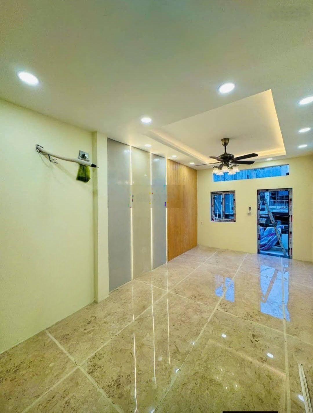 Nhà mới HXH 6m Lạc Long Quân, Tân Bình, 41m2, 2 tầng+nội thất, giá 5 tỷ 05.