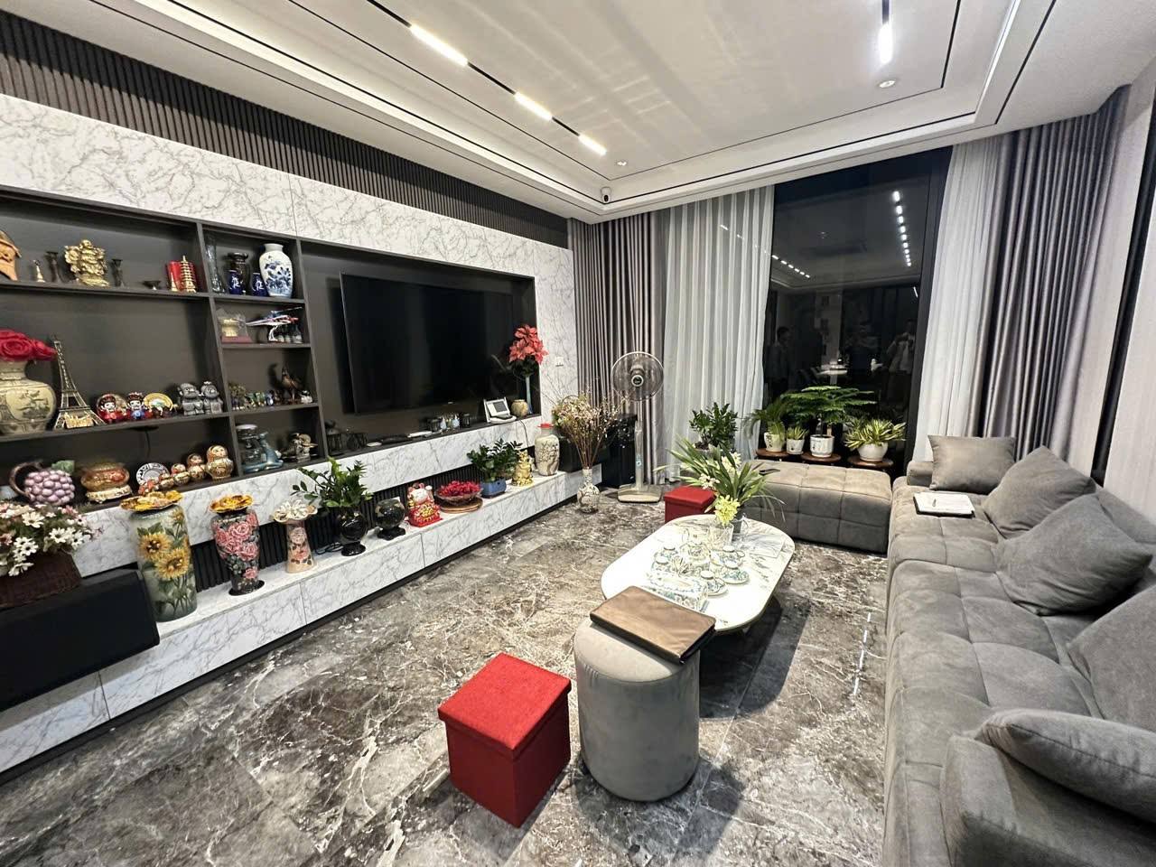 Nhà Thụy Khuê, Tây Hồ 38m2, 5 tầng, ngõ thông kinh doanh, vài bước ra Hồ Tây