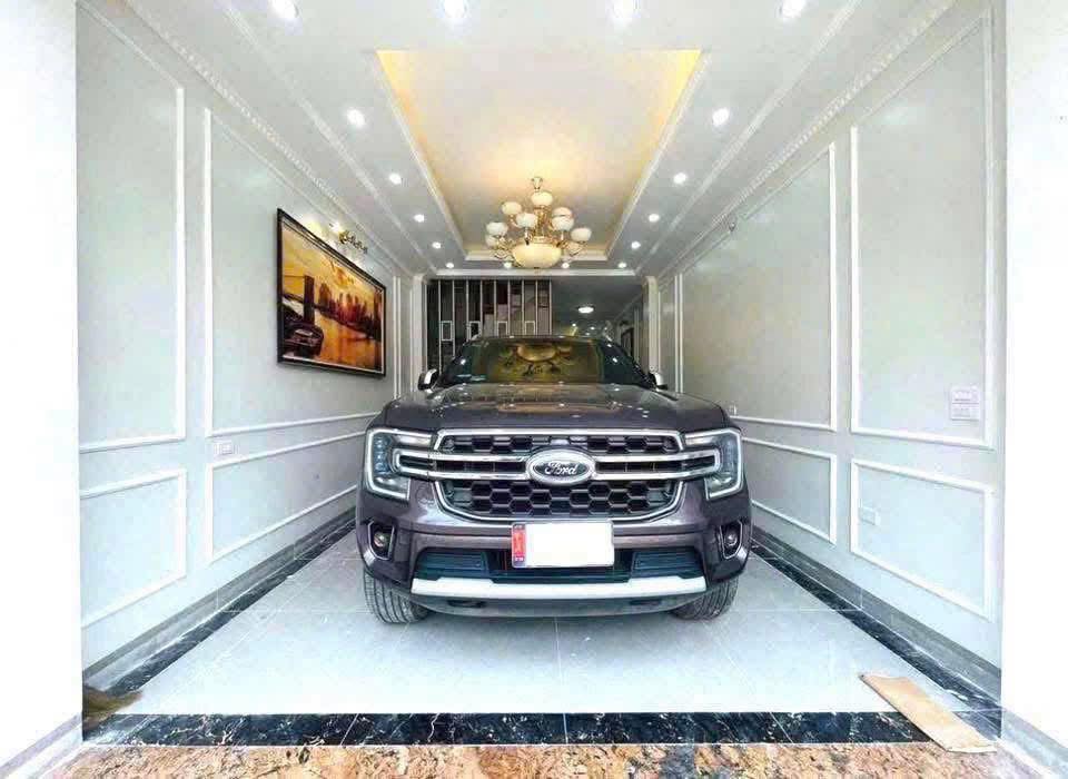 Nhà trục chính kinh doanh gần khu đô thị Gleximco 40m², 4 tầng, ô tô đỗ cửa